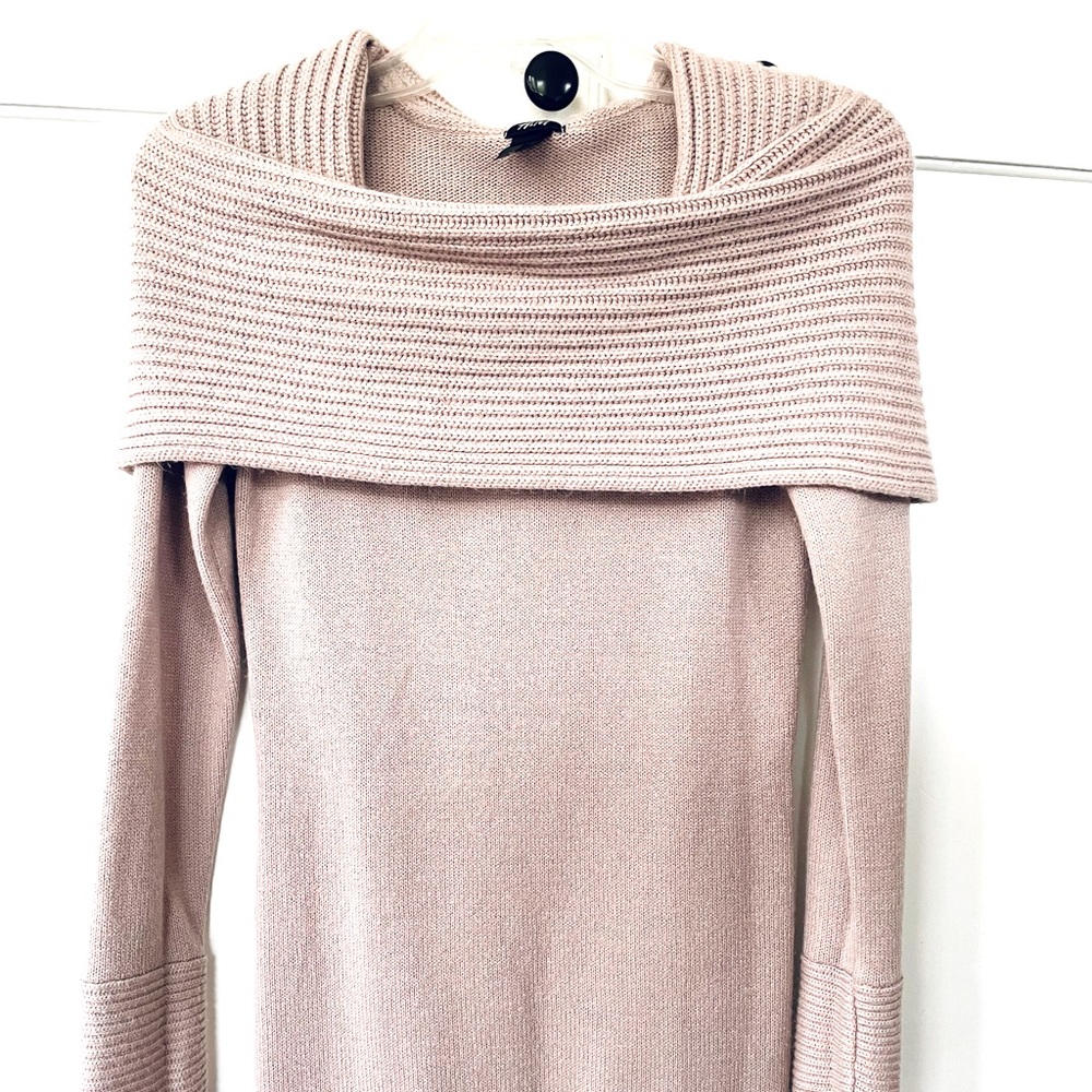 Dusty pink H&M sweater